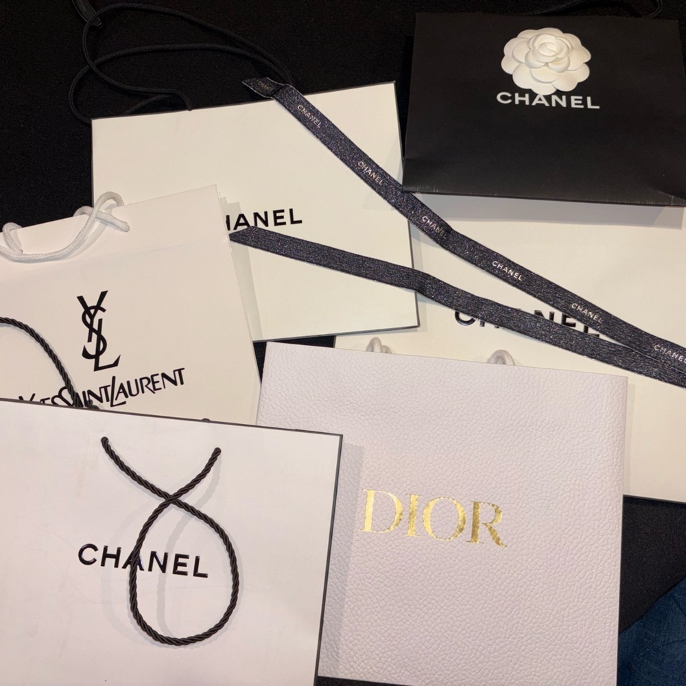 Chanel Elegant Black Women's Bag